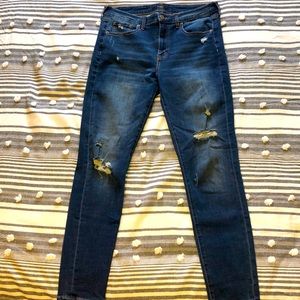 AERO Ripped Jeans dark washed